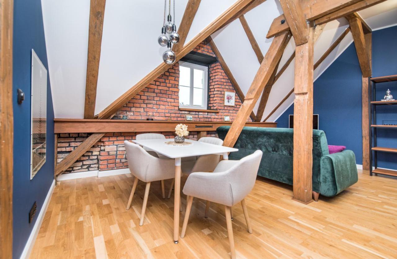 Uroczy Apartament 格利维采 外观 照片